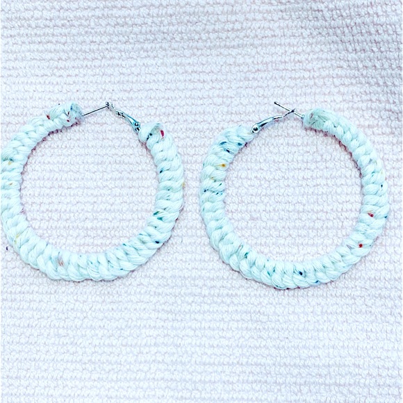 NEW: SOUL Embellishment’s Handcrafted FANCY HÖÖPS
FLOWERY*〰️*WOVEN HOOP EARRINGS - Picture 6 of 16